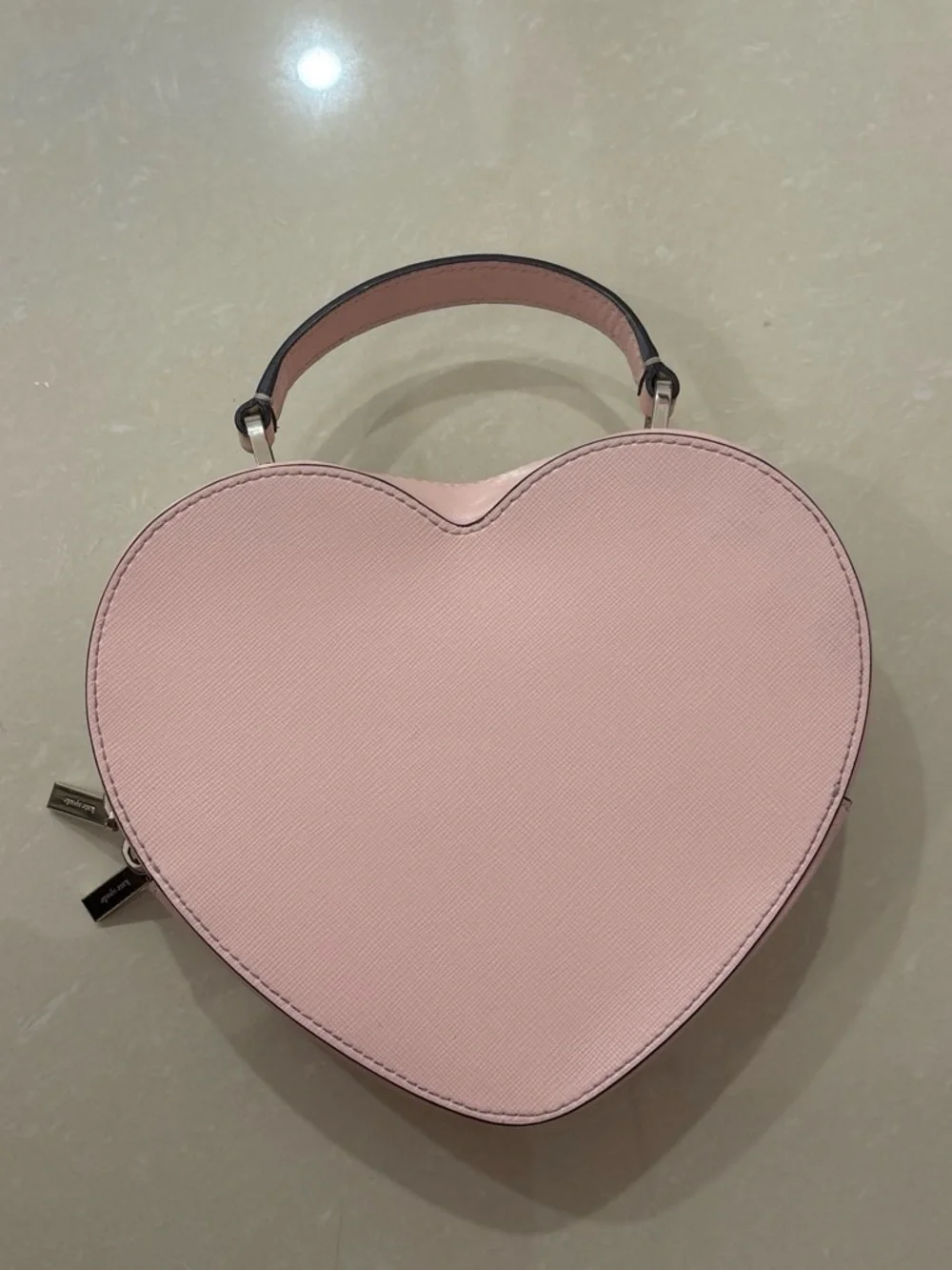 kate spade pink heart-shaped crossbody bag